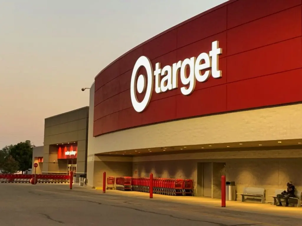 Target Store Facade example of engineering project
